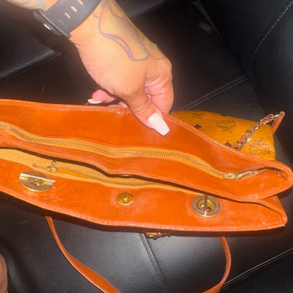 MCM Brown Visetos Monogram Tote with Gold Accents - Picture 4 of 7